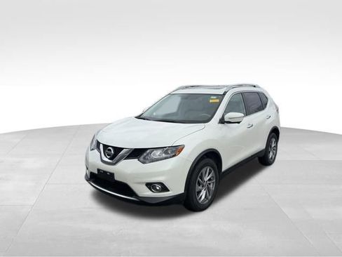 Used 2015 Nissan Rogue SL w/ SL Premium Package image 2