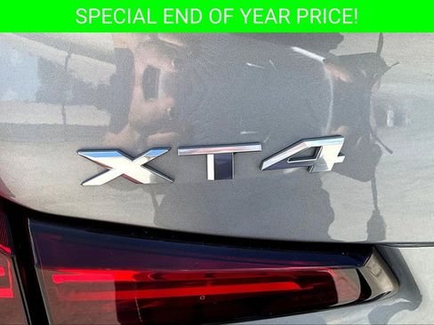 Used 2023 Cadillac XT4 Premium Luxury image 23