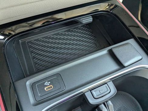 New 2026 Mercedes-Benz GLB 250 image 25