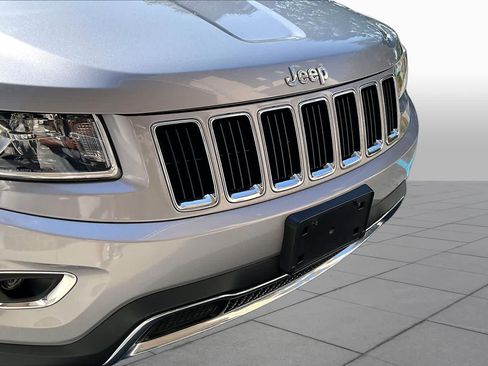 Used 2015 Jeep Grand Cherokee Limited w/ Trailer Tow Group IV AWD/4WD image 30