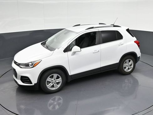 Used 2019 Chevrolet Trax LT FWD image 22