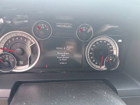 Used 2017 RAM 1500 Laramie AWD/4WD image 7