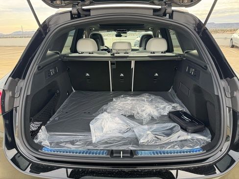 New 2026 Mercedes-Benz GLC 300 image 17