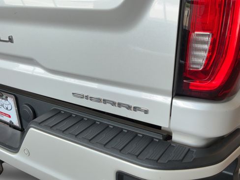 Used 2022 GMC Sierra 3500 Denali w/ Denali Ultimate Package AWD/4WD image 47