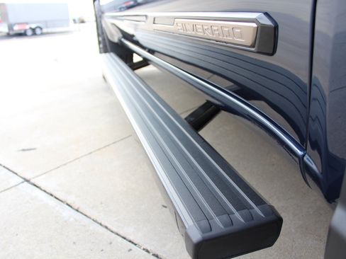 Used 2022 Chevrolet Silverado 1500 High Country w/ High Country Premium Package image 44