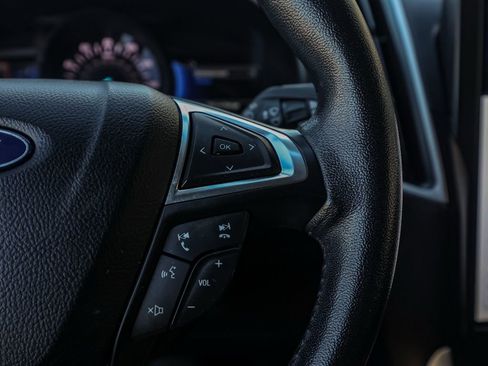 Used 2023 Ford Edge SEL image 33