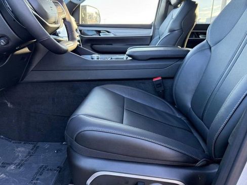 New 2025 Jeep Wagoneer L Series III image 20