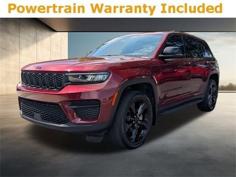 Used 2023 Jeep Grand Cherokee Altitude image 1