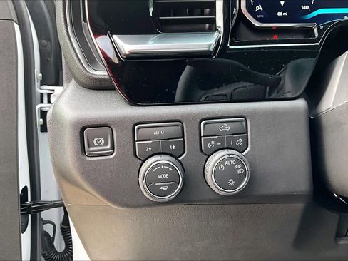 New 2026 Chevrolet Silverado 1500 LT image 17