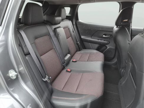 New 2026 Nissan Kicks SR image 16