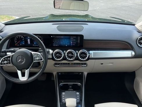 Certified 2023 Mercedes-Benz GLB 250 4MATIC image 19