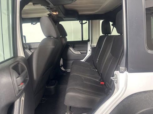 Used 2016 Jeep Wrangler Unlimited Sport w/ Quick Order Package 24S AWD/4WD image 15