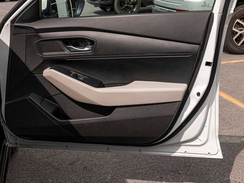 Used 2025 Honda Accord LX image 14