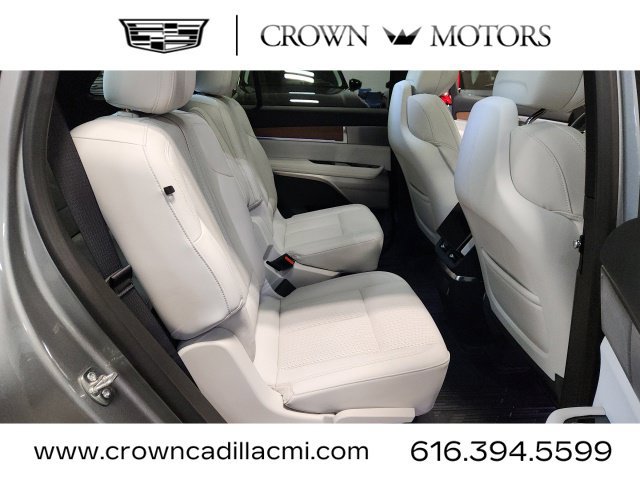 Certified 2026 Cadillac Vistiq Sport w/ LPO, Floor Liner Package AWD/4WD image 33