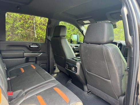 Used 2022 GMC Sierra 2500 AT4 AWD/4WD image 17