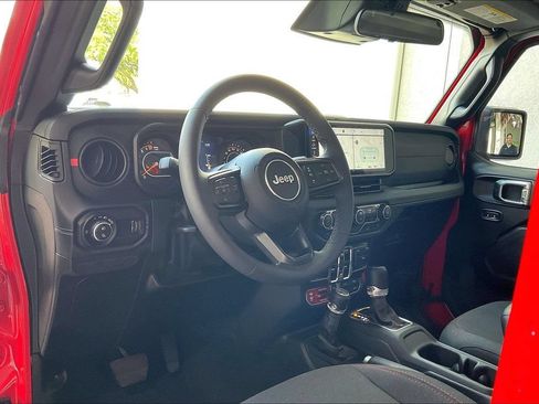 Used 2026 Jeep Gladiator Rubicon AWD/4WD image 4