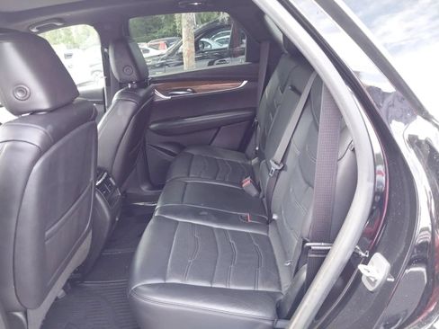 Used 2020 Cadillac XT5 Premium Luxury w/ Platinum Package AWD/4WD image 5