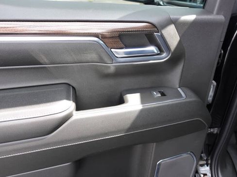 Used 2024 Chevrolet Silverado 1500 LT AWD/4WD image 22