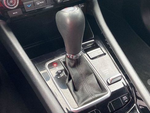 Used 2024 Jeep Compass Limited image 11