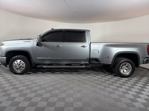 Used 2024 Chevrolet Silverado 3500 High Country AWD/4WD image 6
