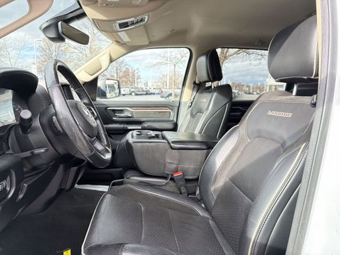 Certified 2020 RAM 1500 Laramie w/ Off Road Group image 18
