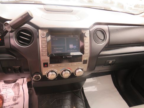 Used 2020 Toyota Tundra SR image 14