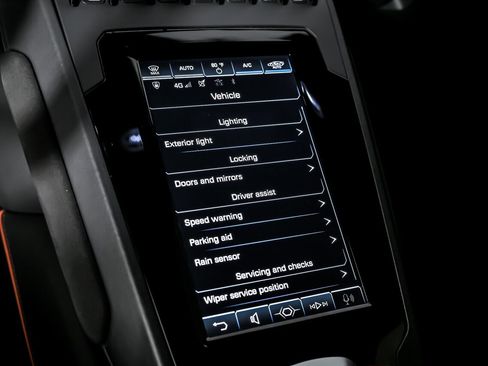 Used 2021 Lamborghini Huracan EVO image 31