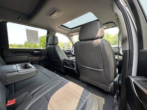 Used 2021 GMC Sierra 2500 Denali w/ Denali Ultimate Package image 22