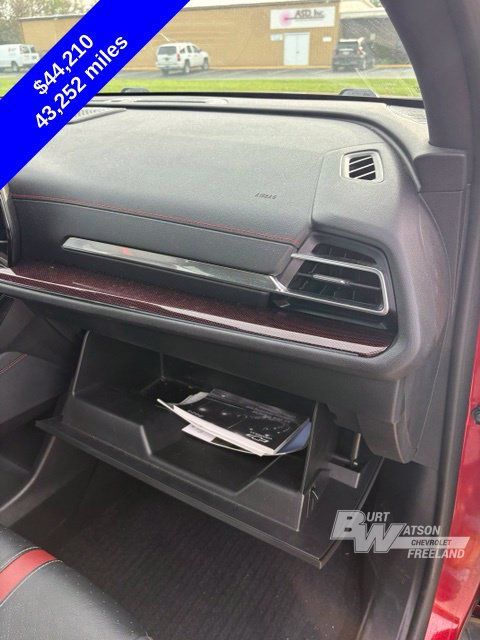 Used 2024 Chevrolet Traverse RS w/ LPO, Floor Liner Package AWD/4WD image 34