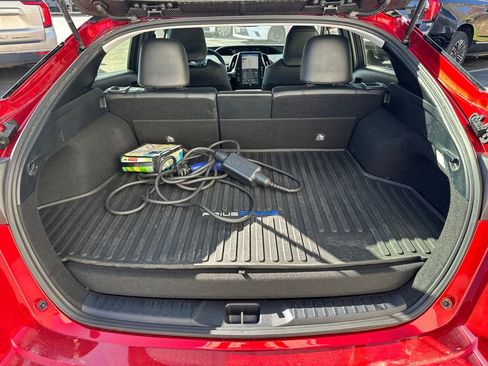 Used 2018 Toyota Prius Prime Advanced image 19