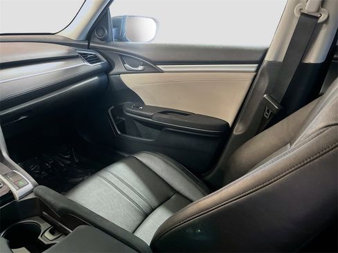 Used 2018 Honda Civic EX image 22