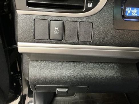 Used 2014 Toyota Camry SE image 21