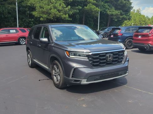 Used 2024 Honda Pilot EX-L image 3