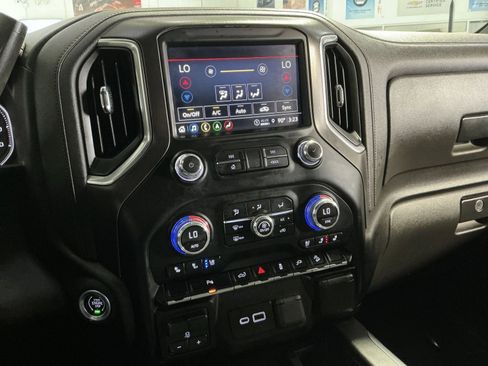 Used 2023 GMC Sierra 2500 AT4 w/ AT4 Preferred Package AWD/4WD image 22