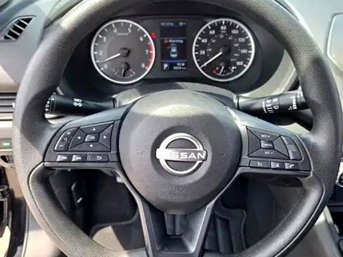 Used 2024 Nissan Sentra S image 8