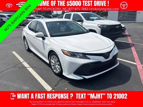 Used 2020 Toyota Camry LE FWD image 1