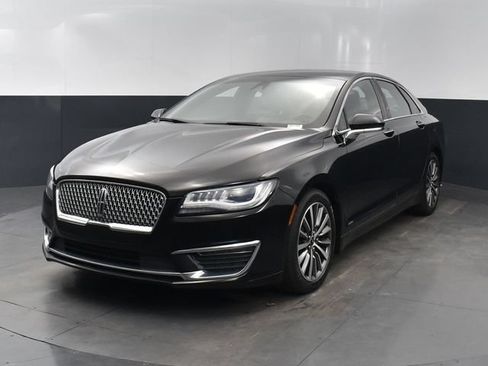 Used 2018 Lincoln MKZ Select w/ Select Plus Package AWD/4WD image 2