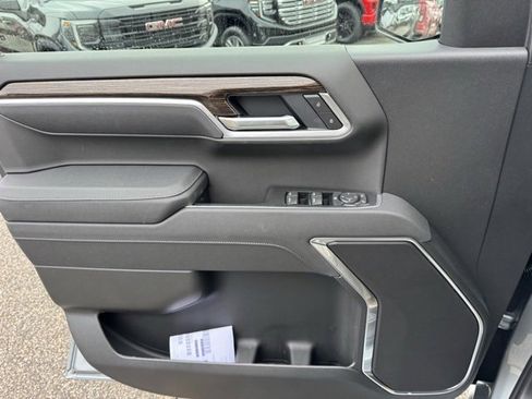 New 2026 GMC Sierra 1500 SLE w/ X31 Off-Road Package image 20