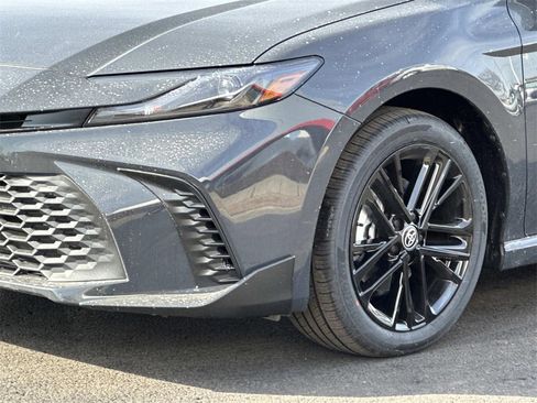 New 2026 Toyota Camry SE image 7