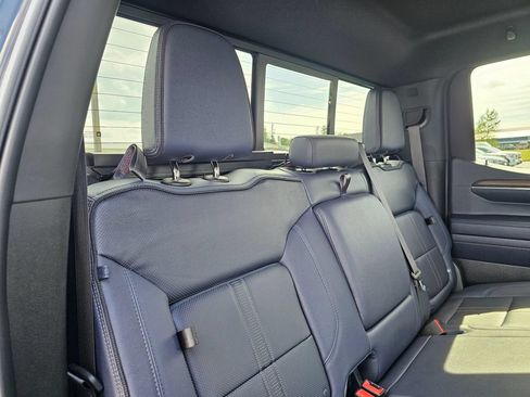 Used 2024 Chevrolet Silverado 1500 High Country AWD/4WD image 13