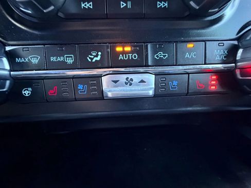 Used 2023 Ford F450 Lariat w/ Lariat Ultimate Package image 23