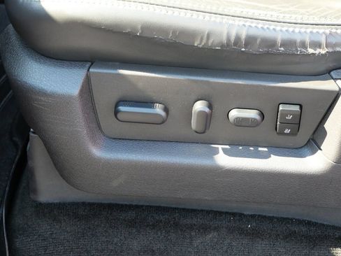 Used 2011 Ford F150 Lariat w/ Lariat Plus Pkg AWD/4WD image 15
