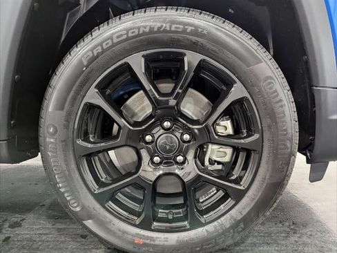 New 2026 Jeep Compass Latitude image 29