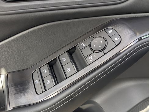 New 2026 Nissan Rogue SV AWD/4WD image 20