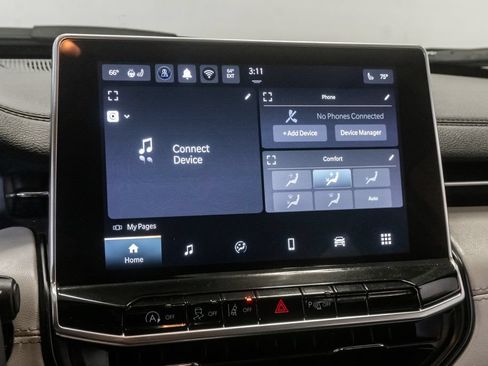 Certified 2025 Jeep Compass Limited AWD/4WD image 17