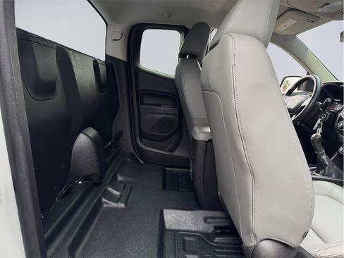 Used 2015 Chevrolet Colorado 2WD Extended Cab image 21