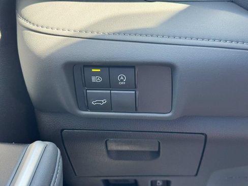 Certified 2026 Toyota Highlander XLE AWD/4WD image 26