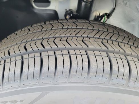 New 2026 Hyundai Kona SE image 12