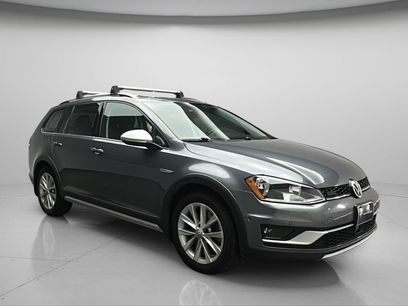 Used 2017 Volkswagen Golf Alltrack SE