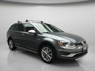 Used 2017 Volkswagen Golf Alltrack SE AWD/4WD video 1